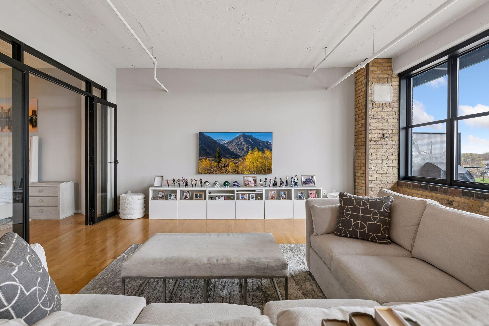 View of Residential at 290 Market Street #502, Minneapolis MN 55405, Minneapolis (17 of 46) - Mike Wilen | Minnesota Team Real Estate