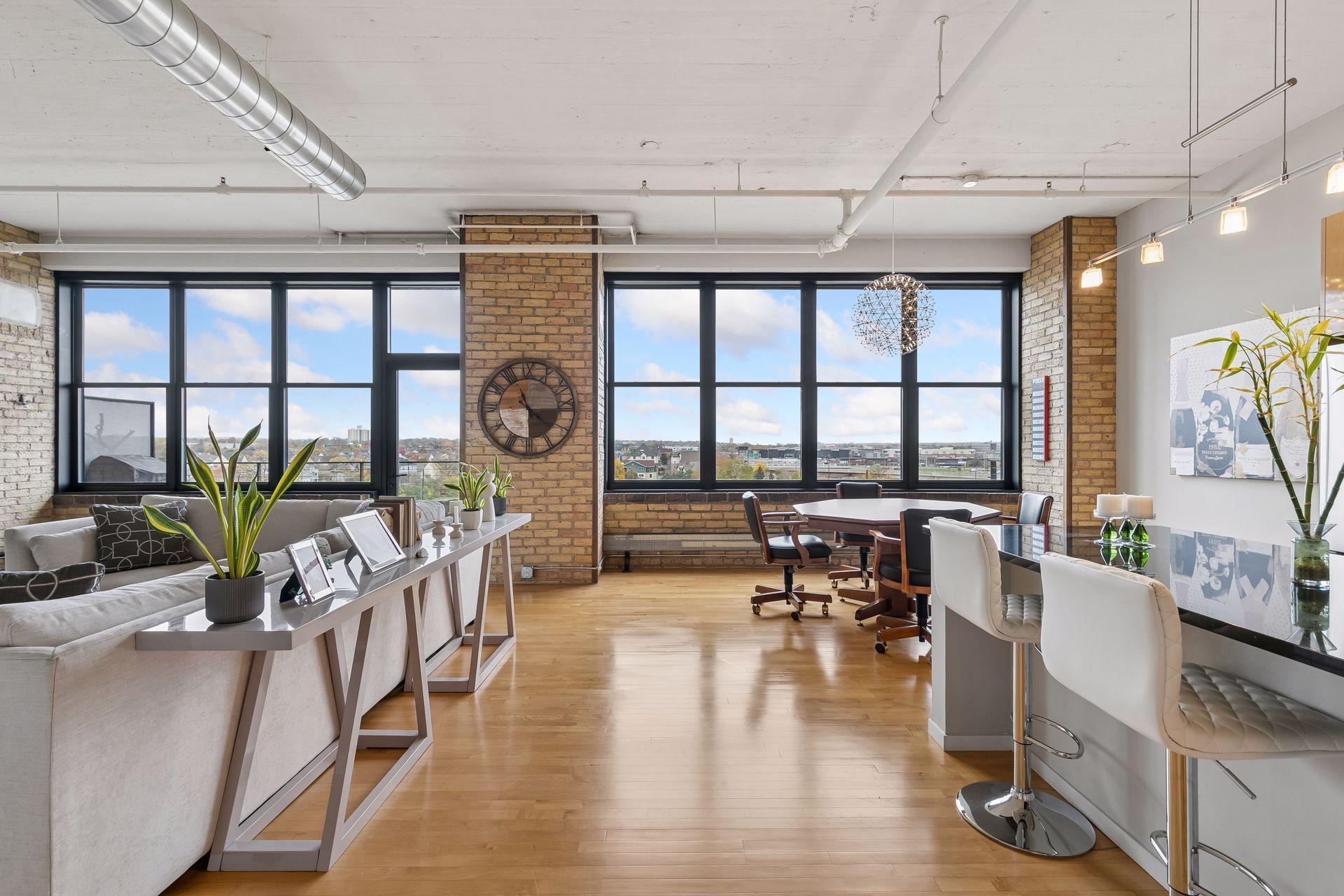 View of Residential at 290 Market Street #502, Minneapolis MN 55405, Minneapolis (12 of 46) - Mike Wilen | Minnesota Team Real Estate