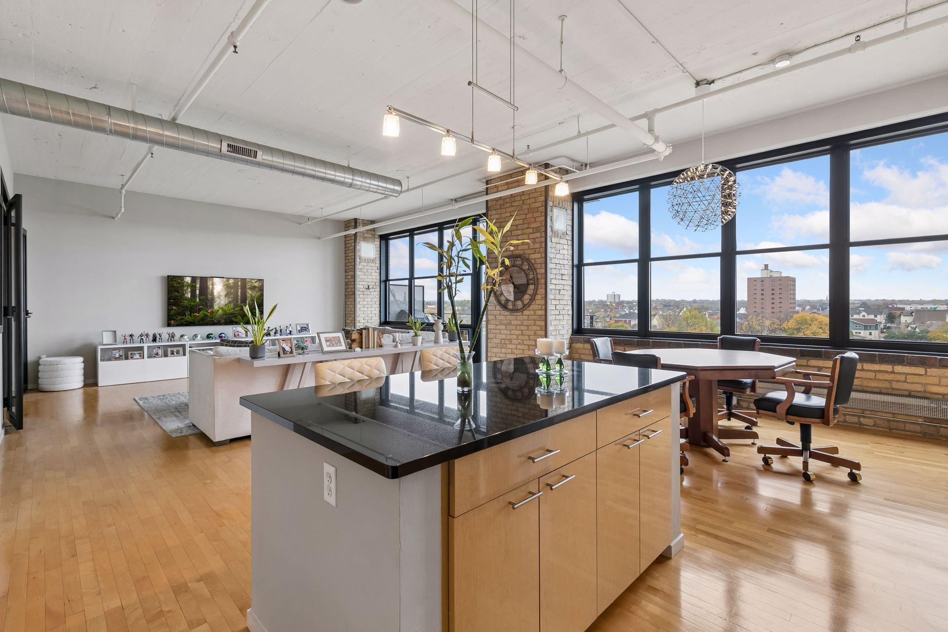 View of Residential at 290 Market Street #502, Minneapolis MN 55405, Minneapolis (11 of 46) - Mike Wilen | Minnesota Team Real Estate