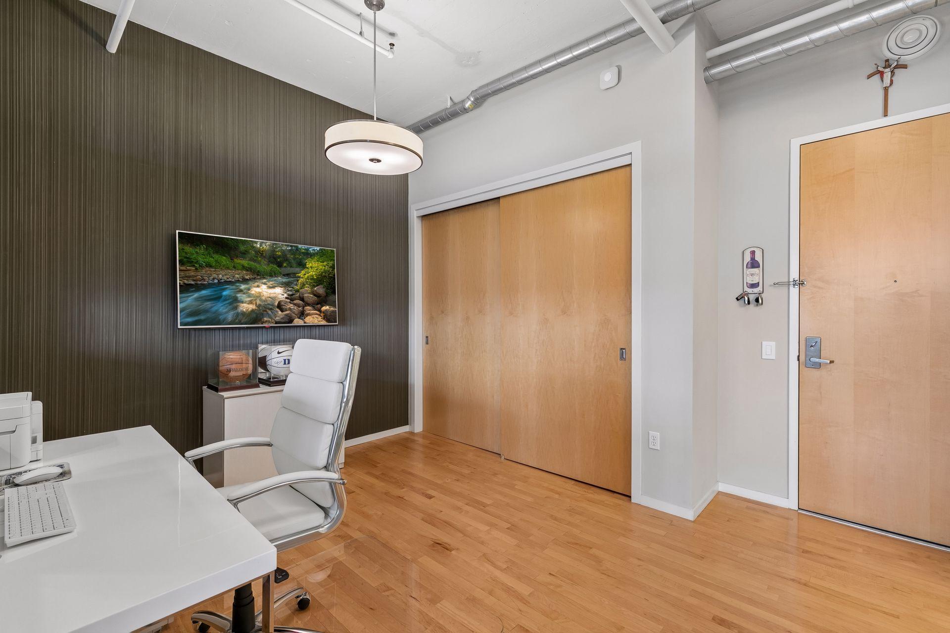 View of Residential at 290 Market Street #502, Minneapolis MN 55405, Minneapolis (3 of 46) - Mike Wilen | Minnesota Team Real Estate