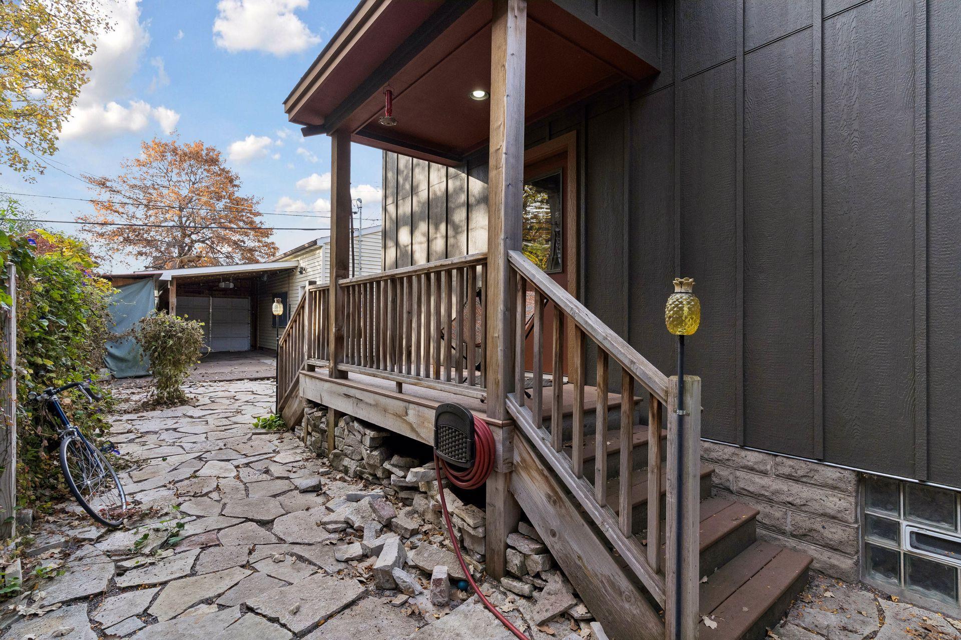 View of Residential at 1838 Englewood Avenue, Saint Paul MN 55104, Saint Paul (31 of 44) - Mike Wilen | Minnesota Team Real Estate