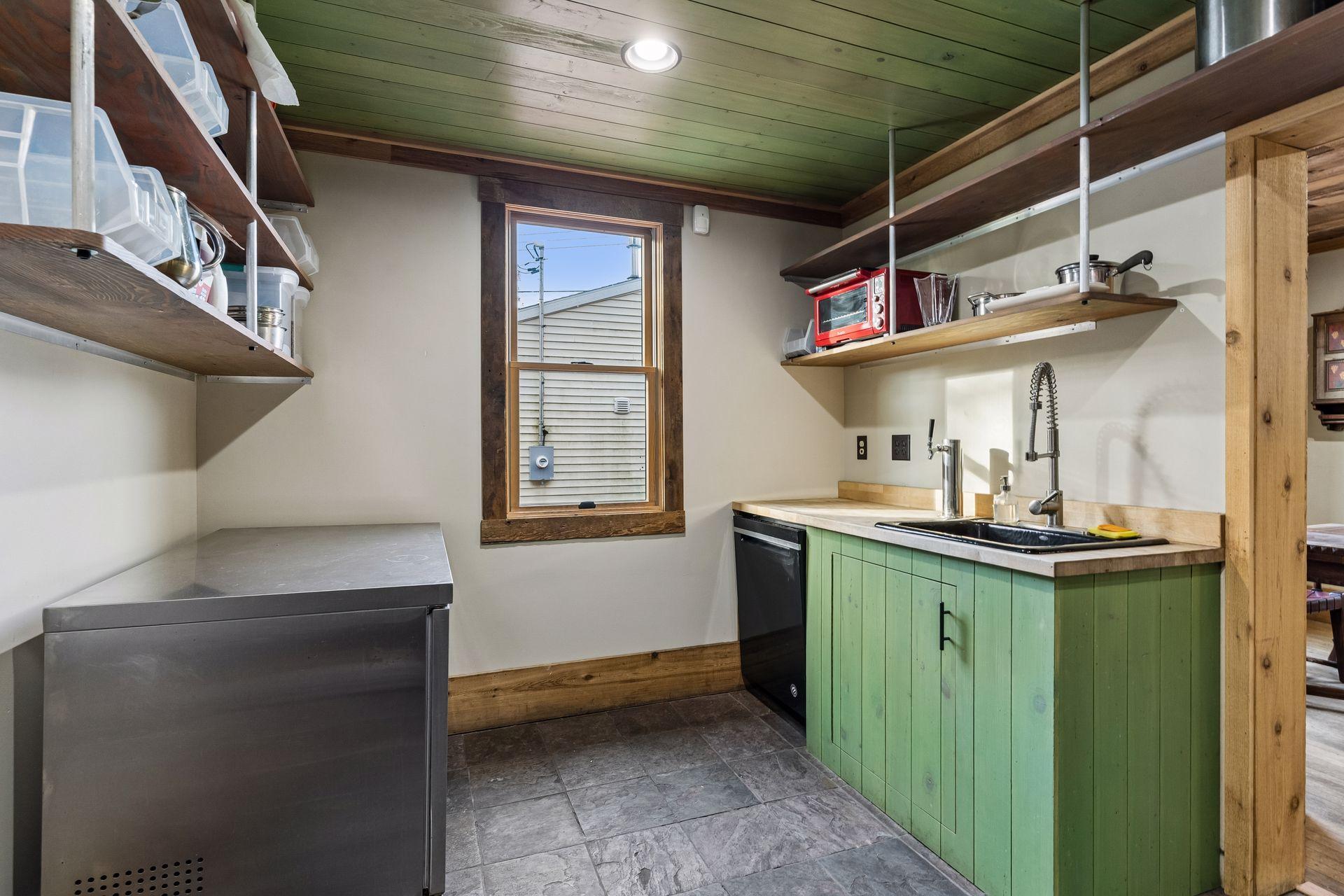 View of Residential at 1838 Englewood Avenue, Saint Paul MN 55104, Saint Paul (19 of 44) - Mike Wilen | Minnesota Team Real Estate