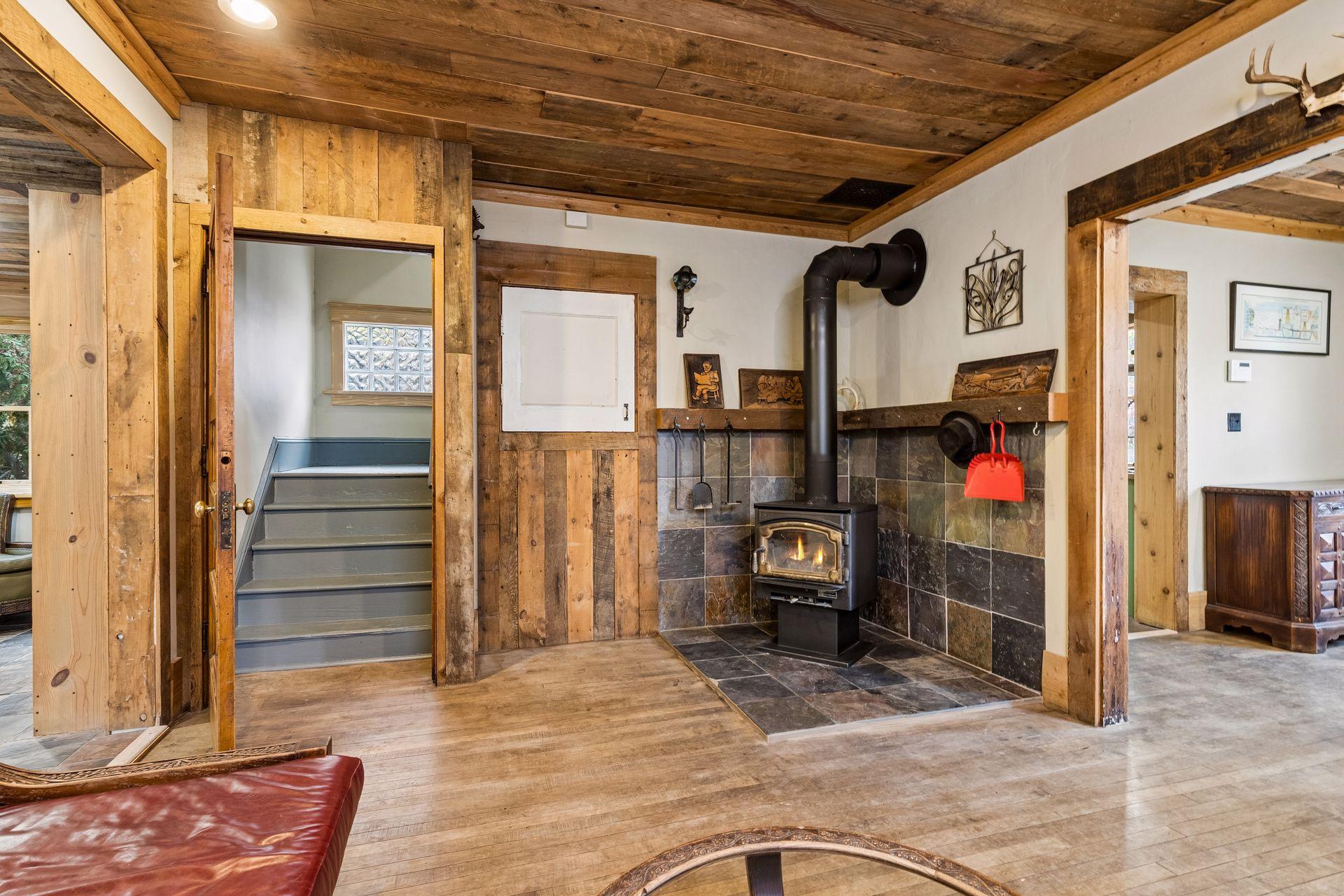 View of Residential at 1838 Englewood Avenue, Saint Paul MN 55104, Saint Paul (11 of 44) - Mike Wilen | Minnesota Team Real Estate