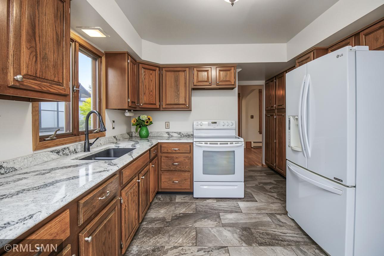 View of Residential at 1366 Van Buren Avenue, Saint Paul MN 55104, Saint Paul (22 of 58) - Mike Wilen | Minnesota Team Real Estate