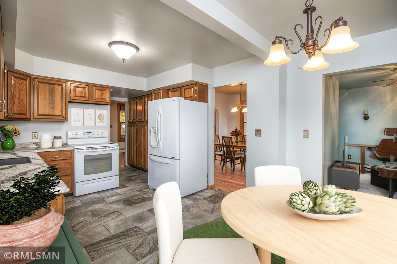 View of Residential at 1366 Van Buren Avenue, Saint Paul MN 55104, Saint Paul (24 of 58) - Mike Wilen | Minnesota Team Real Estate