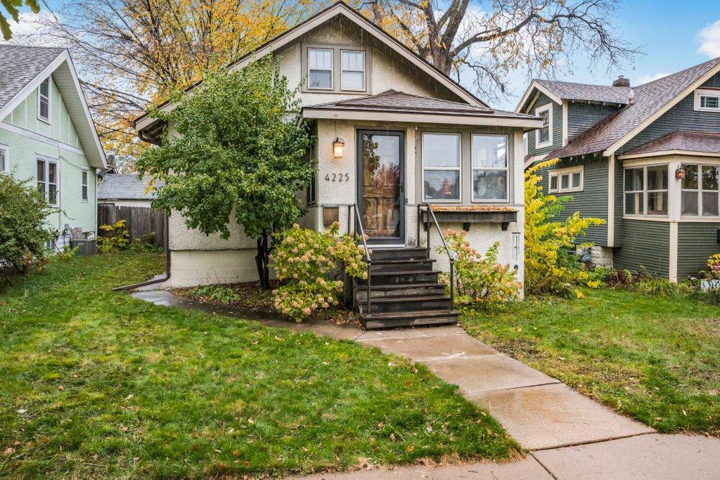 View of Single Family at 4225 Oakland Avenue, Minneapolis - Mike Wilen | Minnesota Team Real Estate