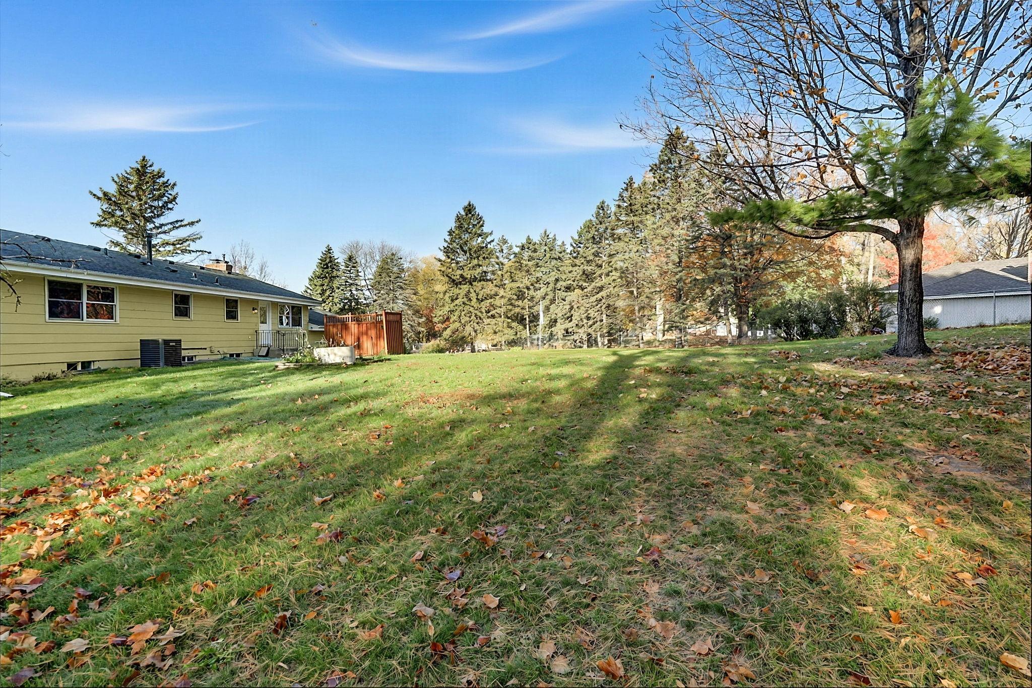 View of Residential at 12650 Roberts Drive, Eden Prairie MN 55346, Eden Prairie (24 of 30) - Mike Wilen | Minnesota Team Real Estate