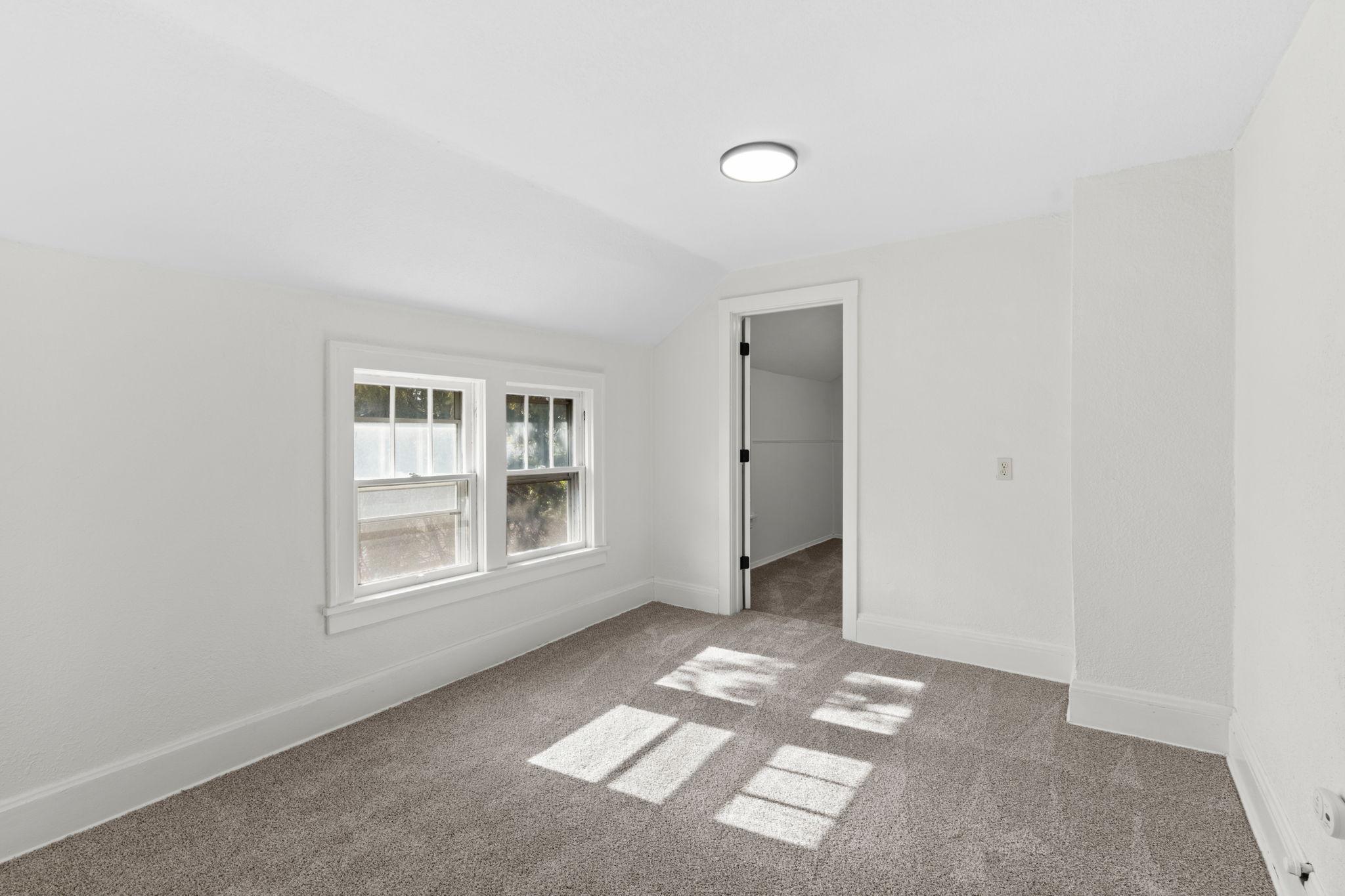 View of Residential at 339 Webster Street, Saint Paul MN 55102, Saint Paul (25 of 39) - Mike Wilen | Minnesota Team Real Estate
