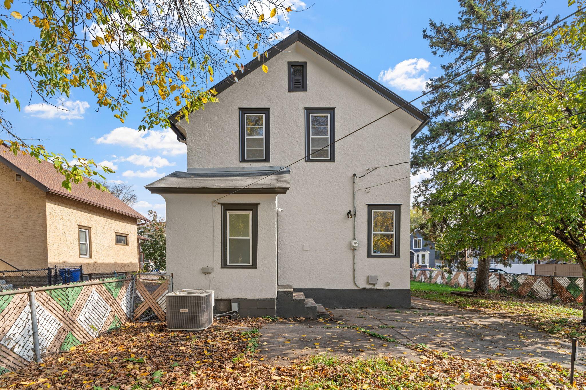 View of Residential at 339 Webster Street, Saint Paul MN 55102, Saint Paul (36 of 39) - Mike Wilen | Minnesota Team Real Estate