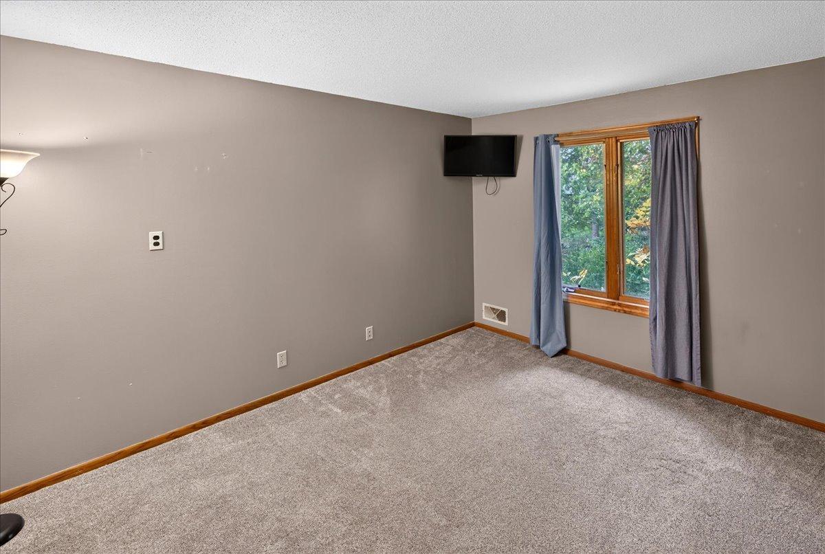 View of Residential at 2305 115th Street, Burnsville MN 55337, Burnsville (24 of 34) - Mike Wilen | Minnesota Team Real Estate