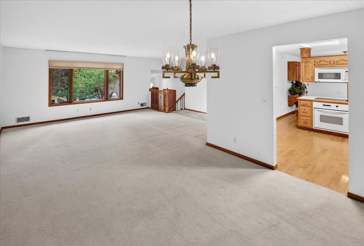 View of Residential at 2305 115th Street, Burnsville MN 55337, Burnsville (10 of 34) - Mike Wilen | Minnesota Team Real Estate