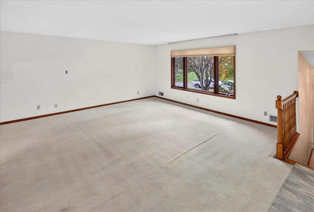 View of Residential at 2305 115th Street, Burnsville MN 55337, Burnsville (8 of 34) - Mike Wilen | Minnesota Team Real Estate