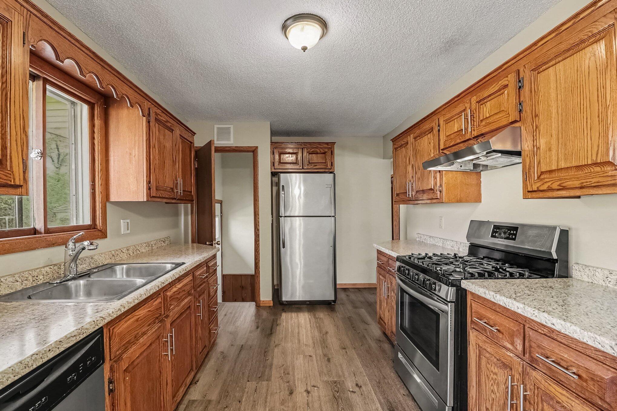 View of Residential at 3106 64th Avenue, Brooklyn Center MN 55429, Brooklyn Center (11 of 24) - Mike Wilen | Minnesota Team Real Estate
