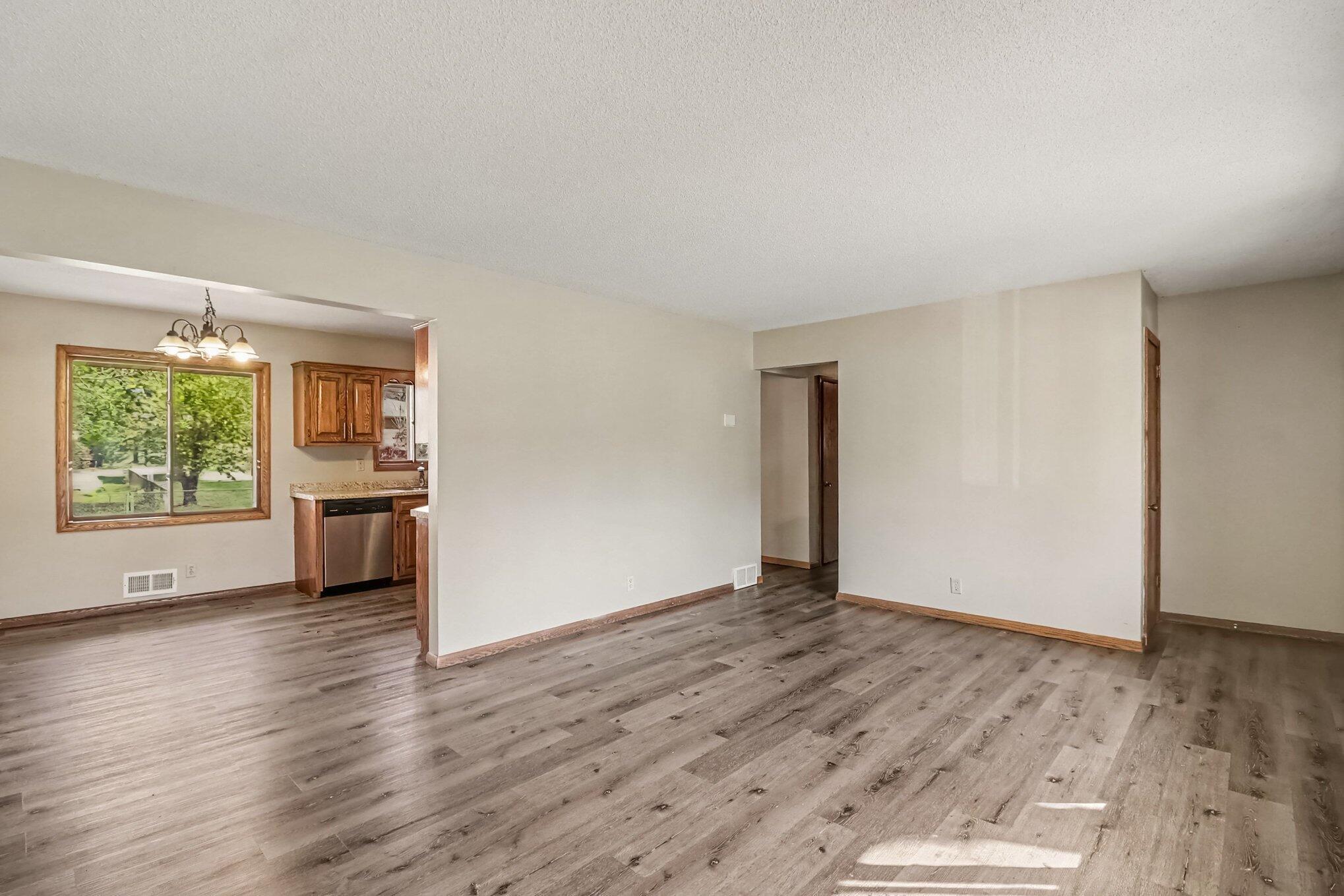 View of Residential at 3106 64th Avenue, Brooklyn Center MN 55429, Brooklyn Center (8 of 24) - Mike Wilen | Minnesota Team Real Estate