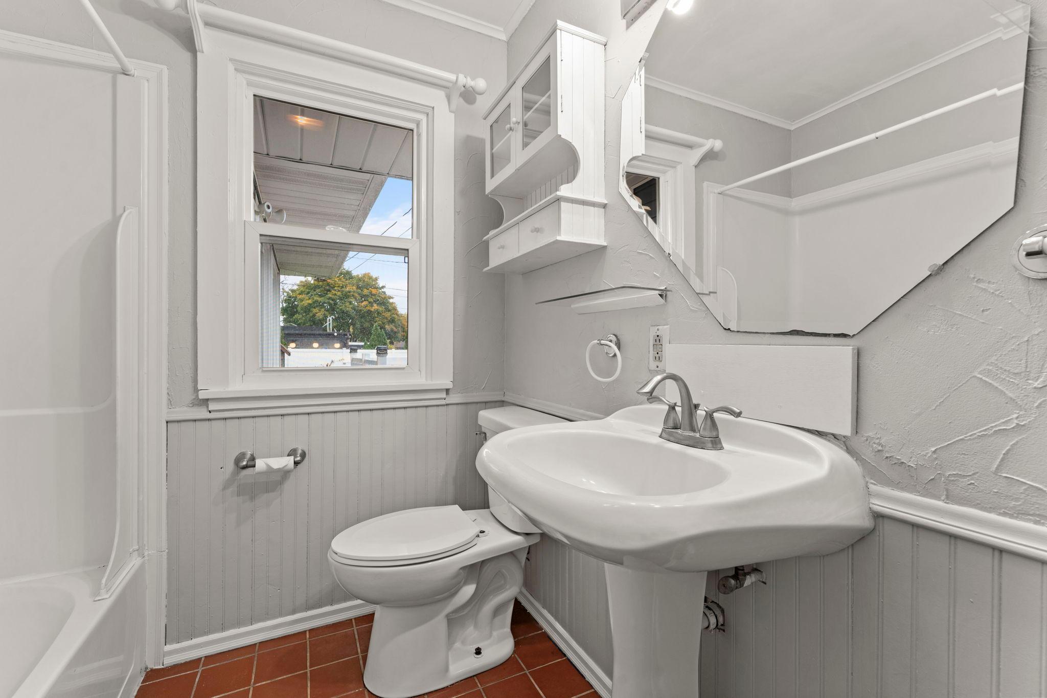 View of Residential at 3715 Rhode Island Avenue, Saint Louis Park MN 55426, Saint Louis Park (10 of 25) - Mike Wilen | Minnesota Team Real Estate