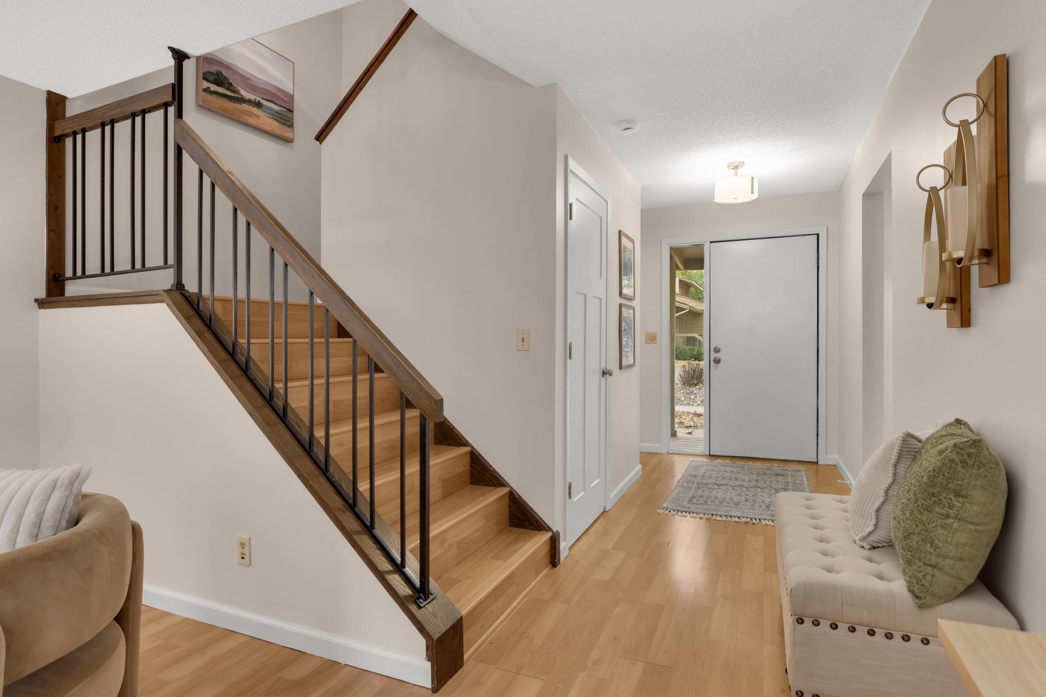 View of Residential at 10203 Scarborough Road, Bloomington MN 55437, Bloomington (14 of 40) - Mike Wilen | Minnesota Team Real Estate