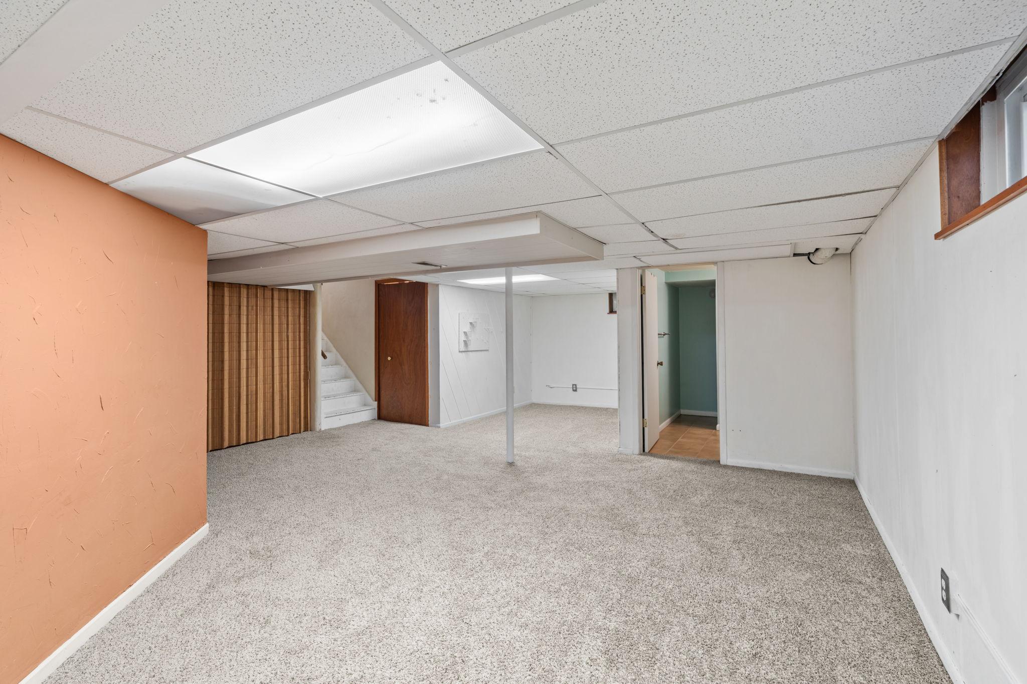 View of Residential at 3316 Zarthan Avenue, Saint Louis Park MN 55416, Saint Louis Park (20 of 27) - Mike Wilen | Minnesota Team Real Estate