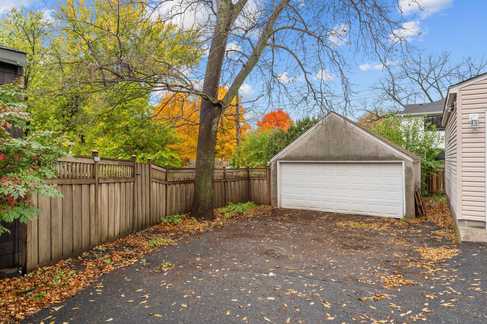 View of Residential at 3316 Zarthan Avenue, Saint Louis Park MN 55416, Saint Louis Park (25 of 27) - Mike Wilen | Minnesota Team Real Estate