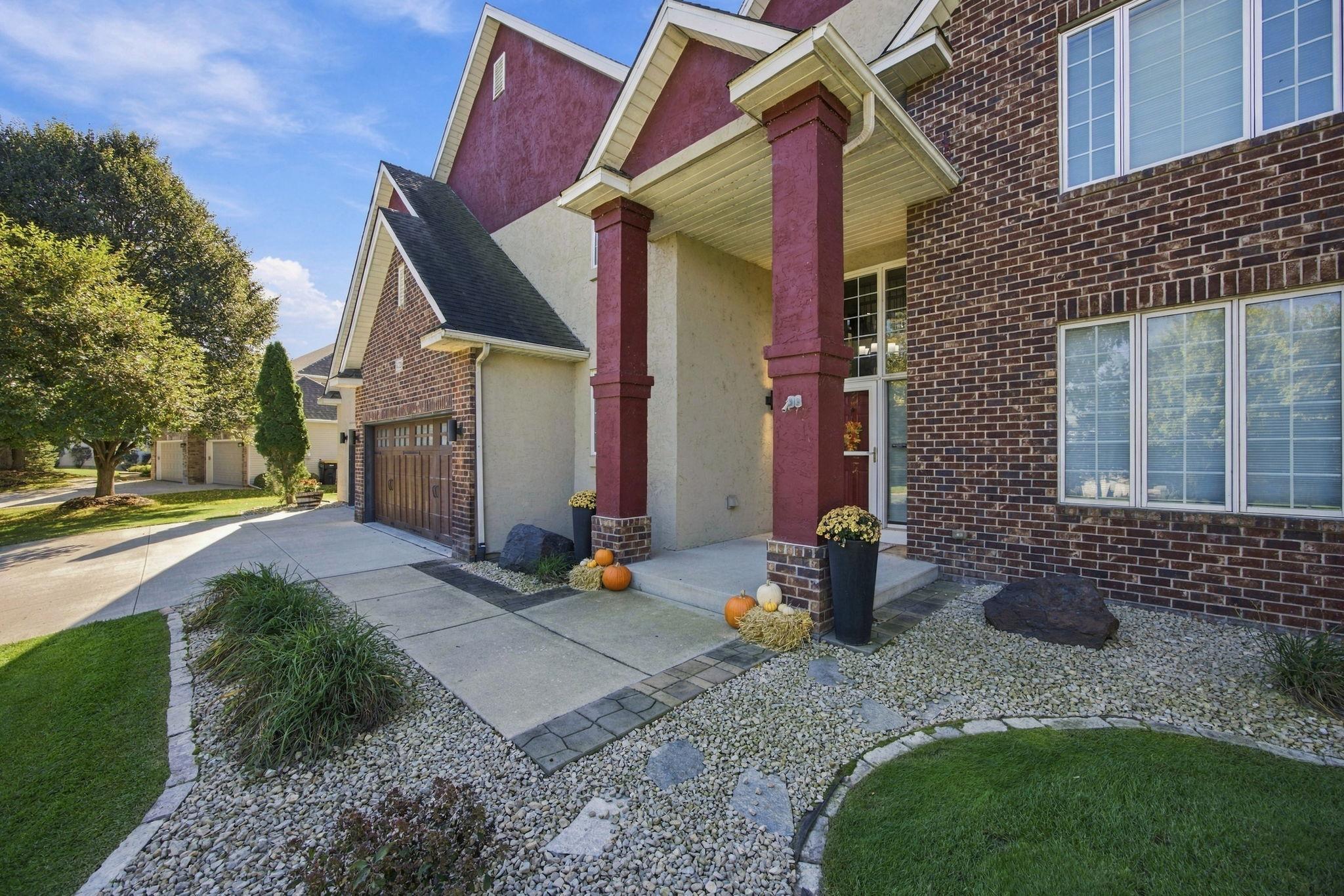 View of Residential at 6228 Oxford Road, Shakopee MN 55379, Shakopee (4 of 18) - Mike Wilen | Minnesota Team Real Estate