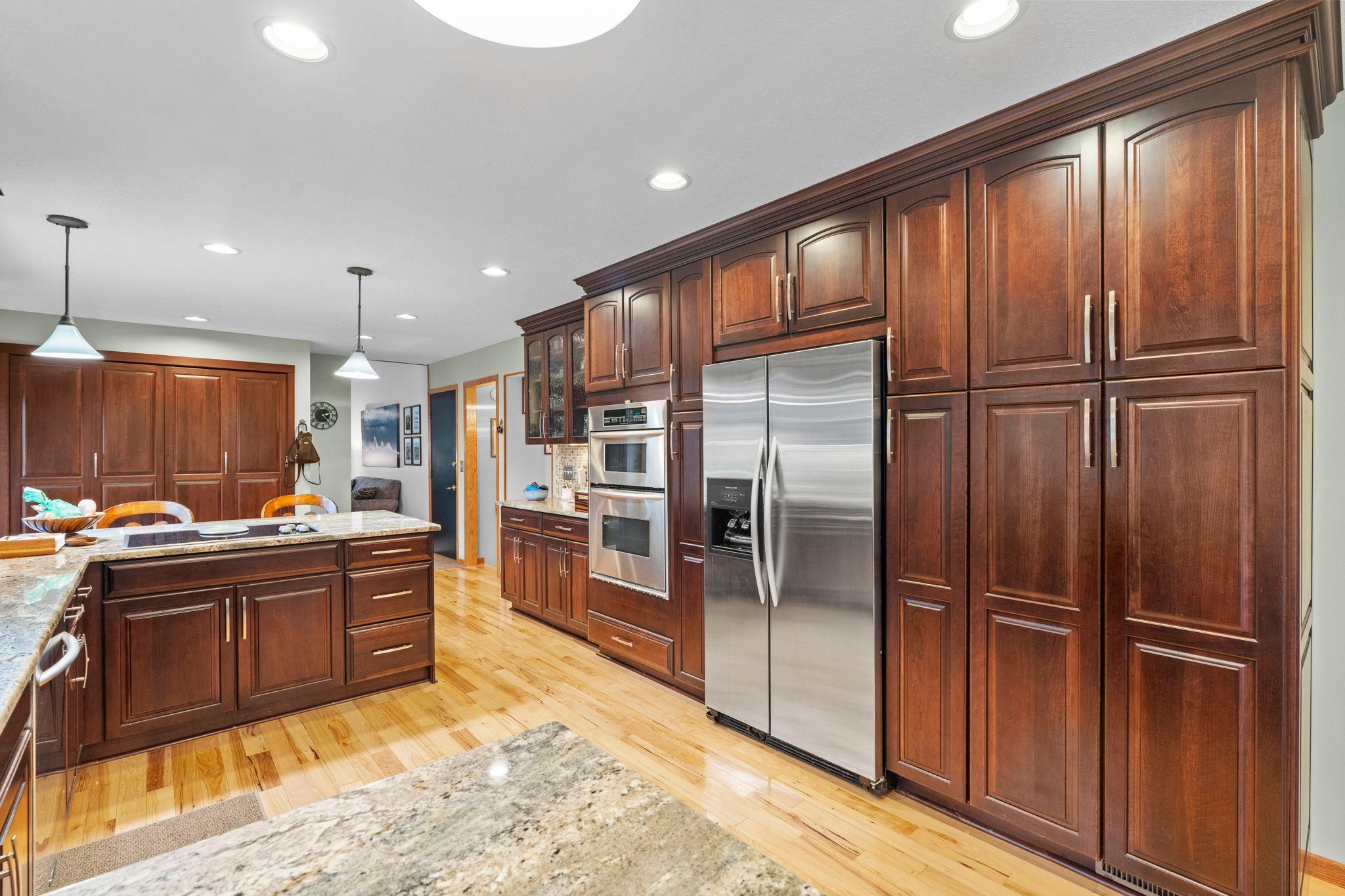 View of Residential at 6800 Brule Circle, Chanhassen MN 55317, Chanhassen (17 of 53) - Mike Wilen | Minnesota Team Real Estate