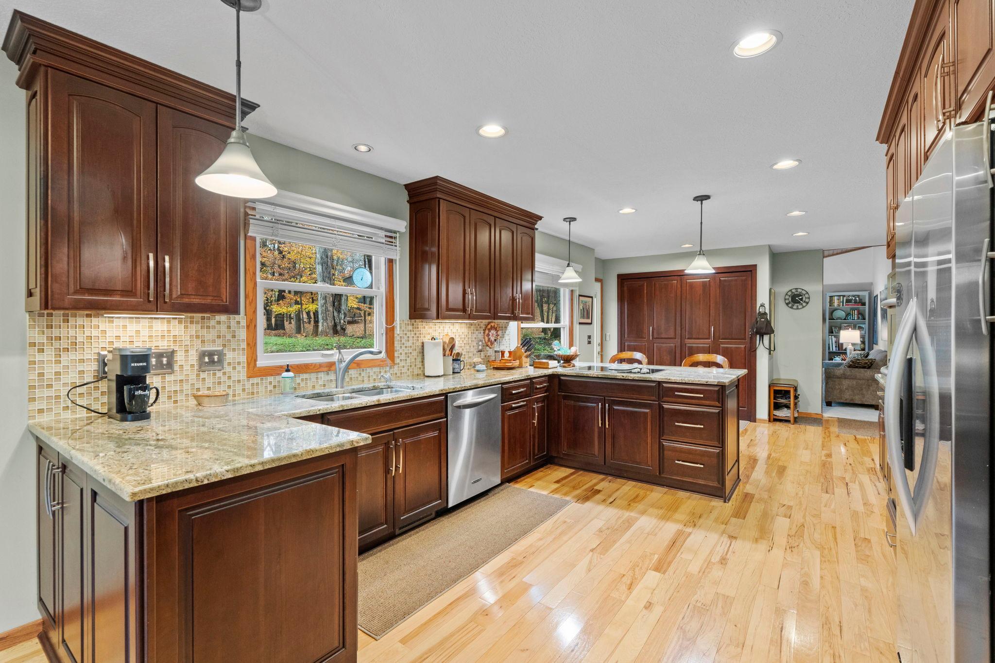 View of Residential at 6800 Brule Circle, Chanhassen MN 55317, Chanhassen (16 of 53) - Mike Wilen | Minnesota Team Real Estate