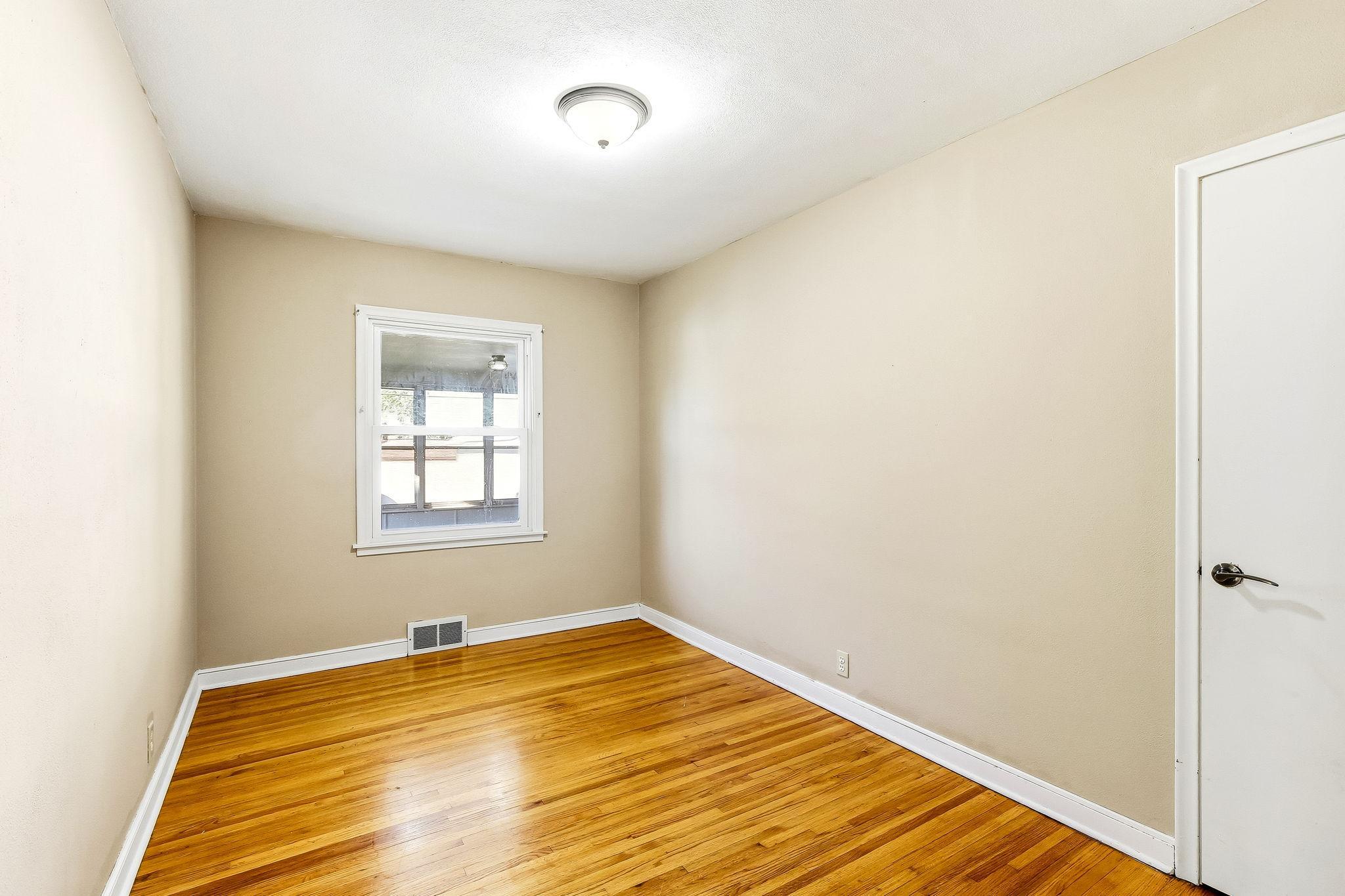 View of Residential at 1629 Hazel Street, Saint Paul MN 55119, Saint Paul (15 of 27) - Mike Wilen | Minnesota Team Real Estate