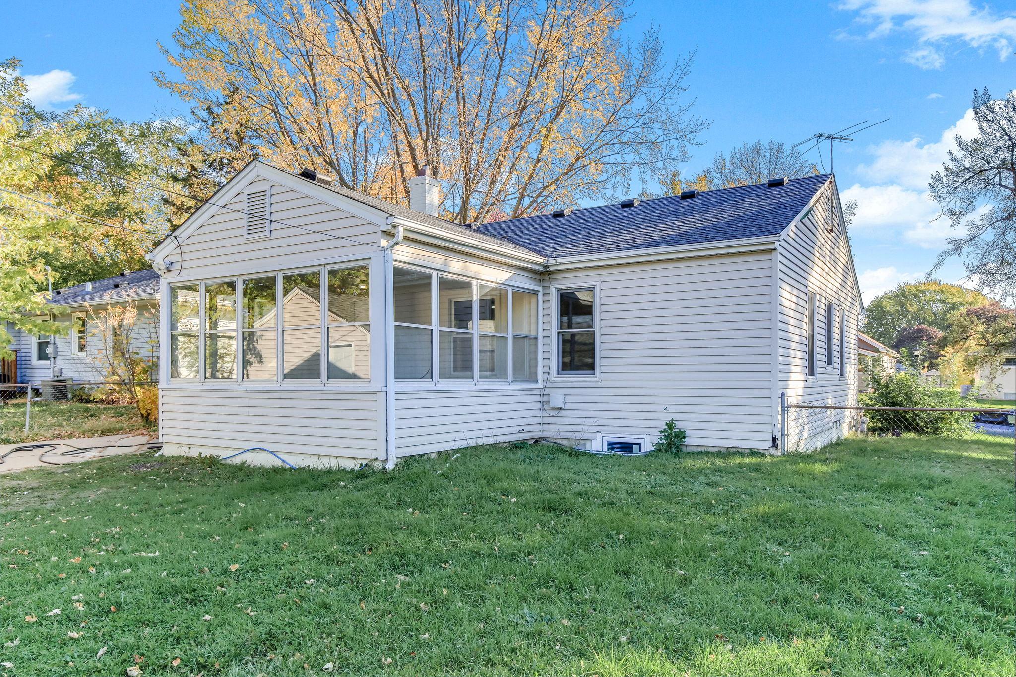 View of Residential at 1629 Hazel Street, Saint Paul MN 55119, Saint Paul (25 of 27) - Mike Wilen | Minnesota Team Real Estate