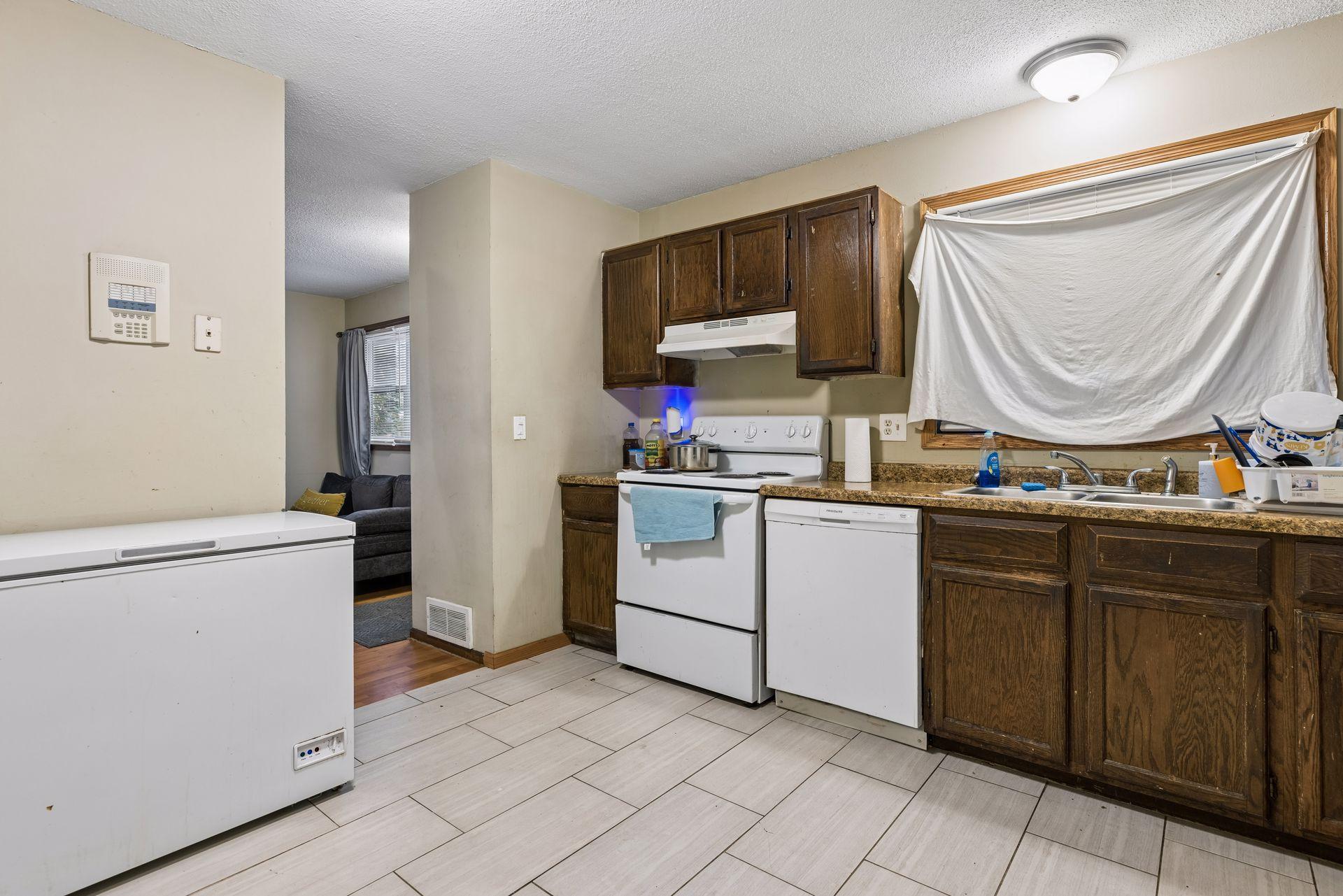 View of Residential at 613 Fillmore Street, Minneapolis MN 55413, Minneapolis (8 of 43) - Mike Wilen | Minnesota Team Real Estate