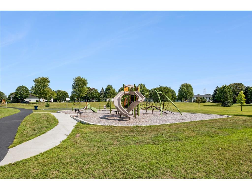 View of Residential at 1016 Lilac Court, Shakopee MN 55379, Shakopee (42 of 44) - Mike Wilen | Minnesota Team Real Estate