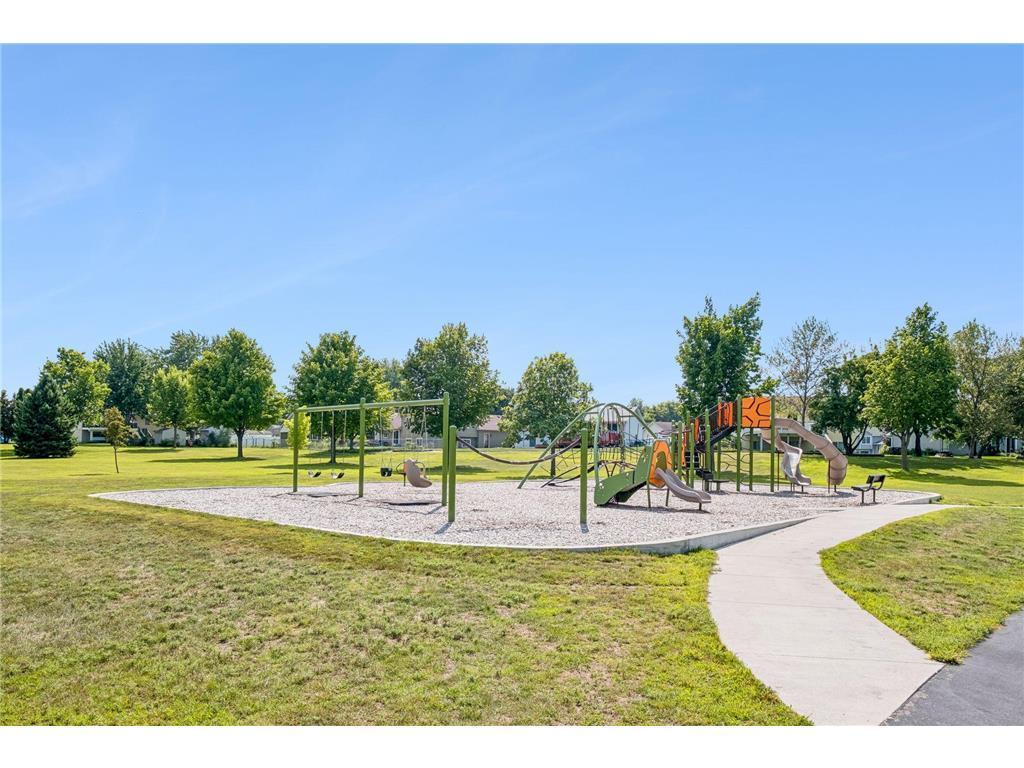 View of Residential at 1016 Lilac Court, Shakopee MN 55379, Shakopee (40 of 44) - Mike Wilen | Minnesota Team Real Estate