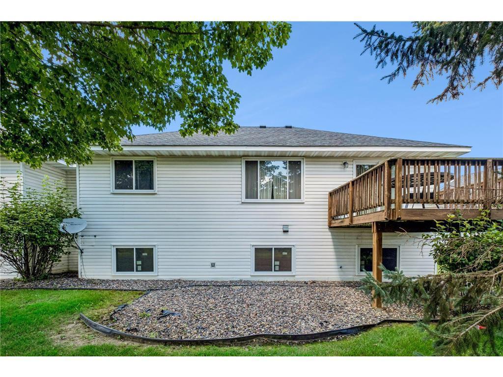 View of Residential at 1016 Lilac Court, Shakopee MN 55379, Shakopee (38 of 44) - Mike Wilen | Minnesota Team Real Estate