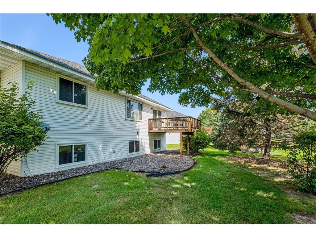 View of Residential at 1016 Lilac Court, Shakopee MN 55379, Shakopee (37 of 44) - Mike Wilen | Minnesota Team Real Estate