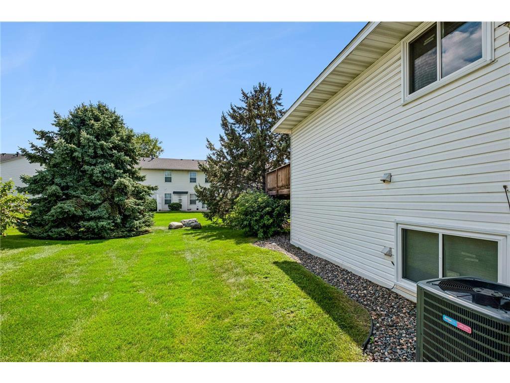 View of Residential at 1016 Lilac Court, Shakopee MN 55379, Shakopee (36 of 44) - Mike Wilen | Minnesota Team Real Estate