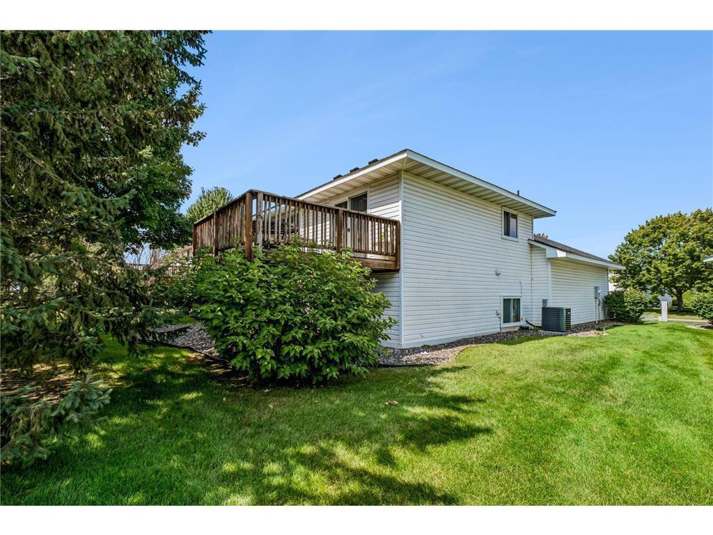 View of Residential at 1016 Lilac Court, Shakopee MN 55379, Shakopee (35 of 44) - Mike Wilen | Minnesota Team Real Estate
