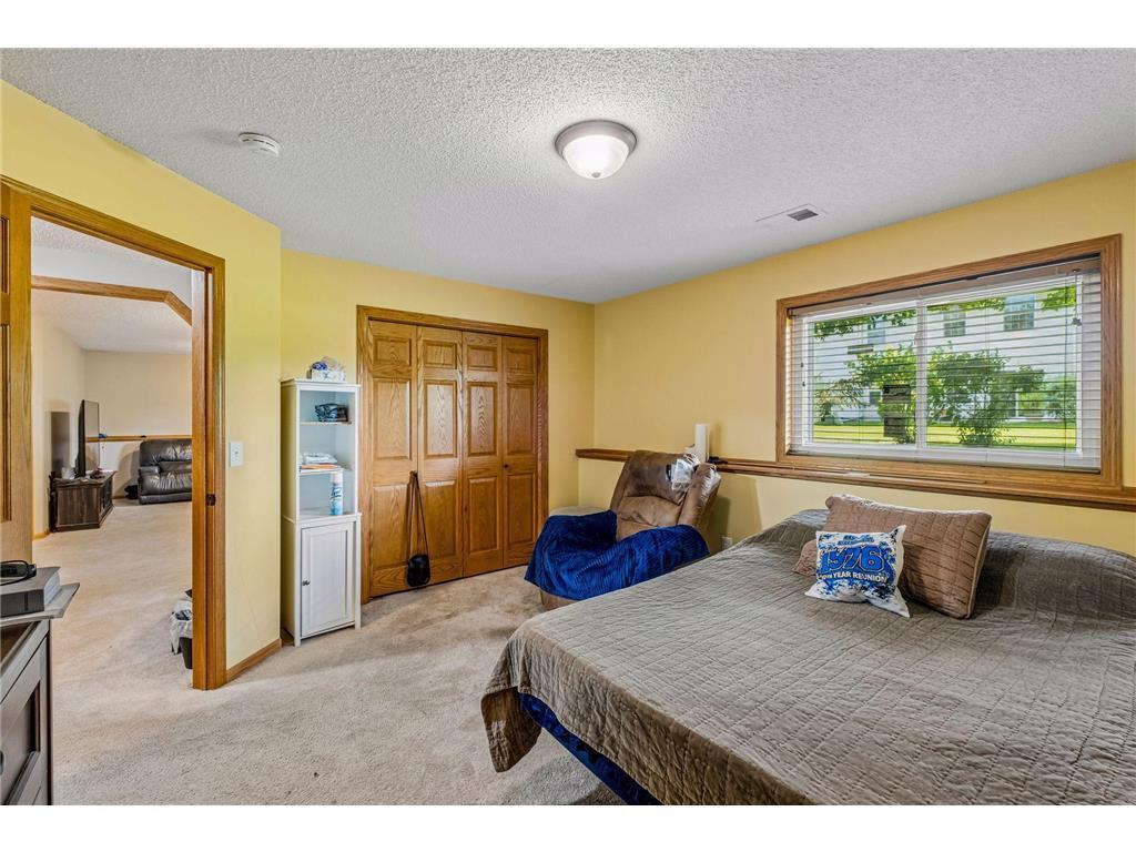 View of Residential at 1016 Lilac Court, Shakopee MN 55379, Shakopee (31 of 44) - Mike Wilen | Minnesota Team Real Estate