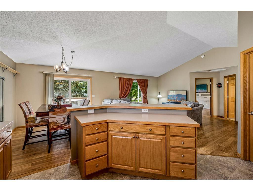 View of Residential at 1016 Lilac Court, Shakopee MN 55379, Shakopee (13 of 44) - Mike Wilen | Minnesota Team Real Estate