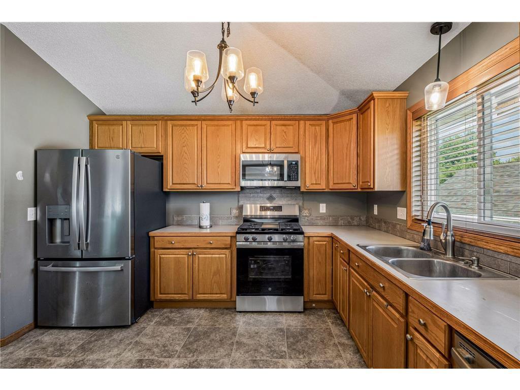 View of Residential at 1016 Lilac Court, Shakopee MN 55379, Shakopee (12 of 44) - Mike Wilen | Minnesota Team Real Estate