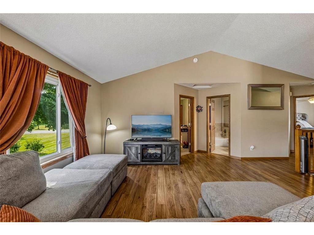 View of Residential at 1016 Lilac Court, Shakopee MN 55379, Shakopee (10 of 44) - Mike Wilen | Minnesota Team Real Estate