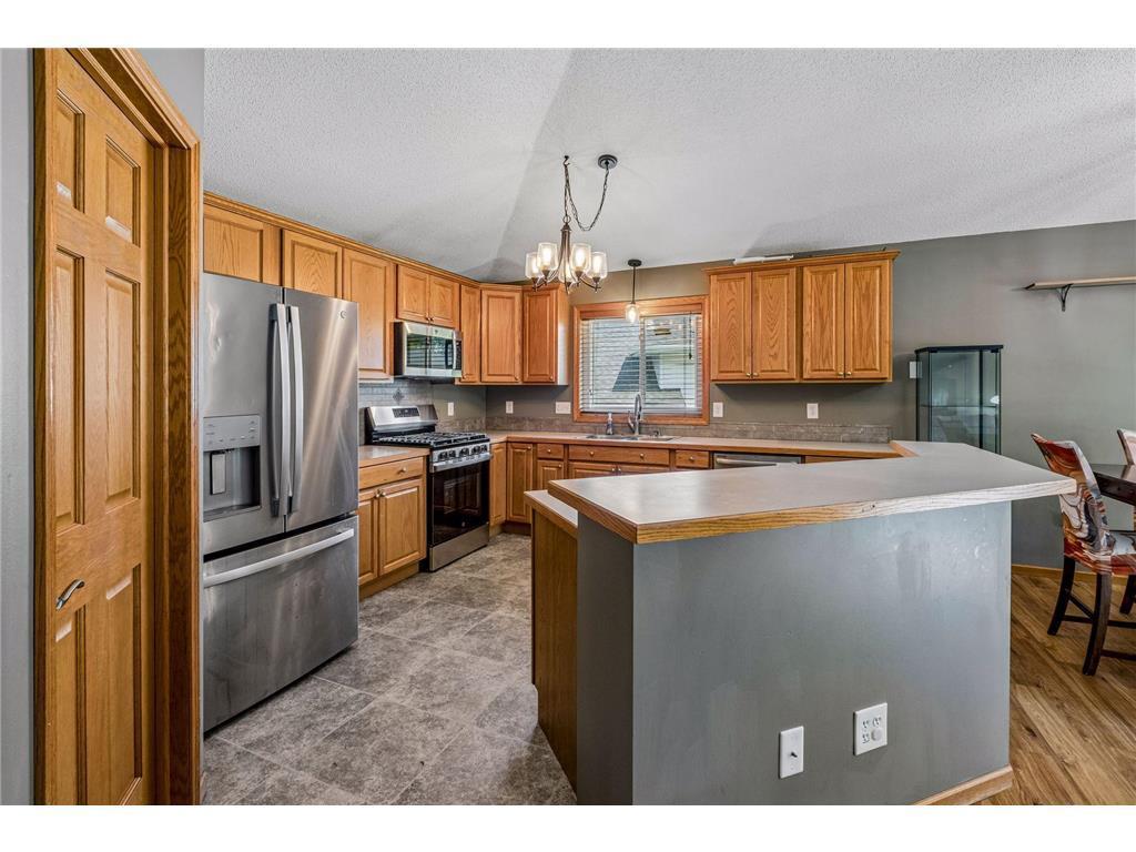 View of Residential at 1016 Lilac Court, Shakopee MN 55379, Shakopee (9 of 44) - Mike Wilen | Minnesota Team Real Estate