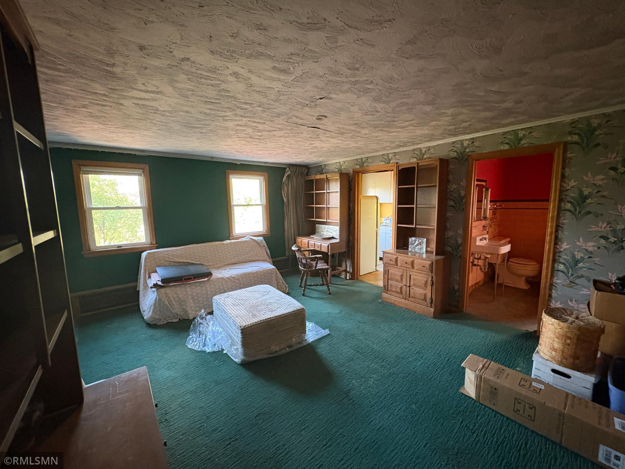 View of Residential at 1907 Snelling Avenue, Falcon Heights MN 55113, Falcon Heights (15 of 22) - Mike Wilen | Minnesota Team Real Estate