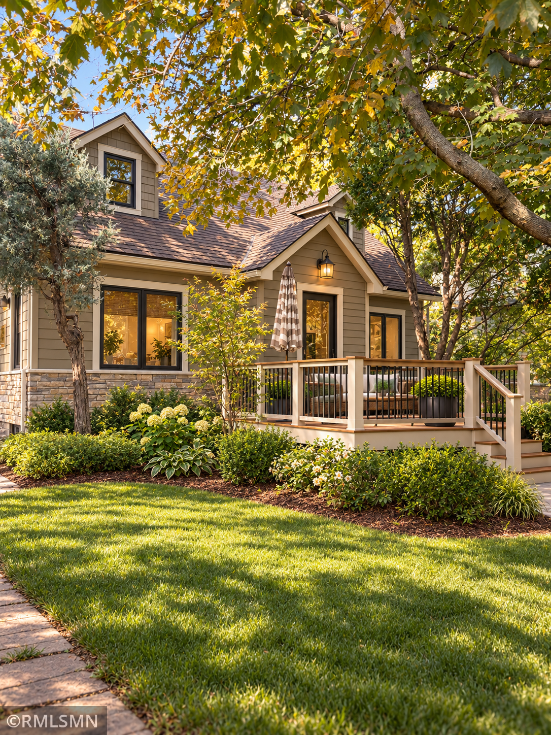 View of Residential at 1907 Snelling Avenue, Falcon Heights MN 55113, Falcon Heights (2 of 22) - Mike Wilen | Minnesota Team Real Estate