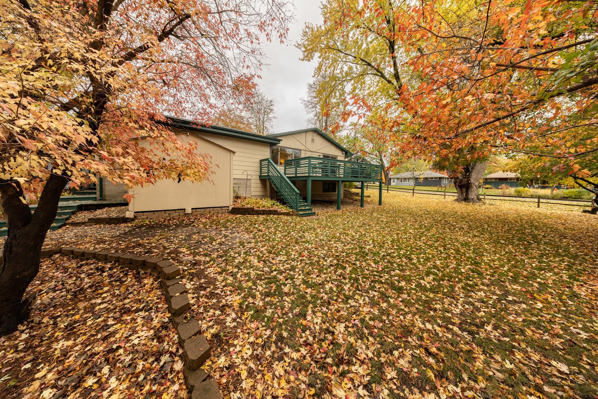 View of Residential at 2420 106th Street, Bloomington MN 55431, Bloomington (25 of 31) - Mike Wilen | Minnesota Team Real Estate
