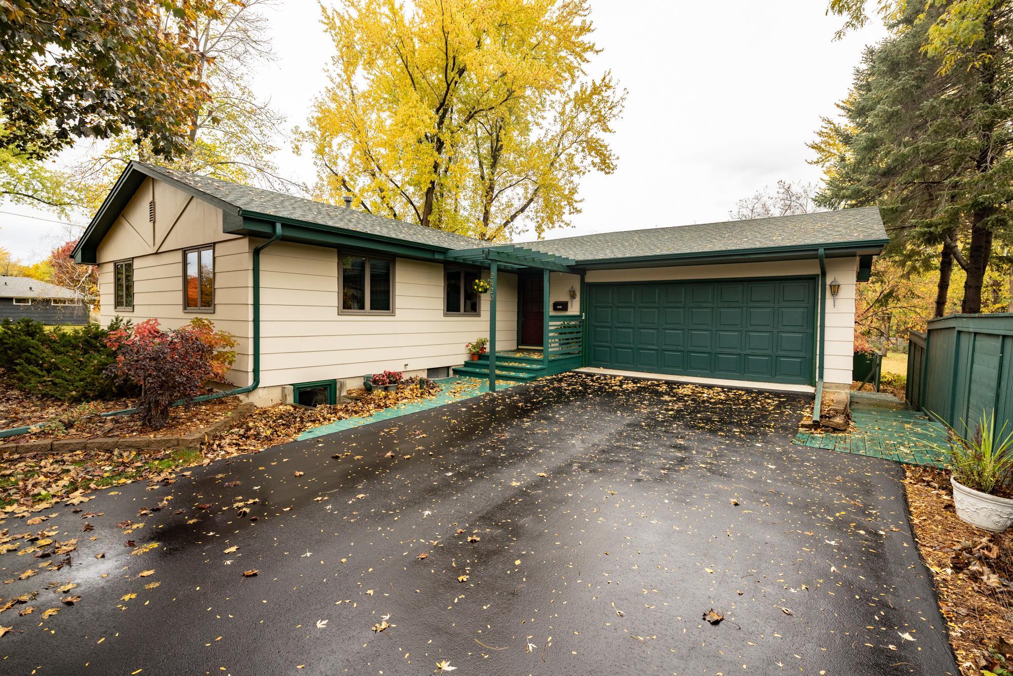 View of Residential at 2420 106th Street, Bloomington MN 55431, Bloomington (27 of 31) - Mike Wilen | Minnesota Team Real Estate