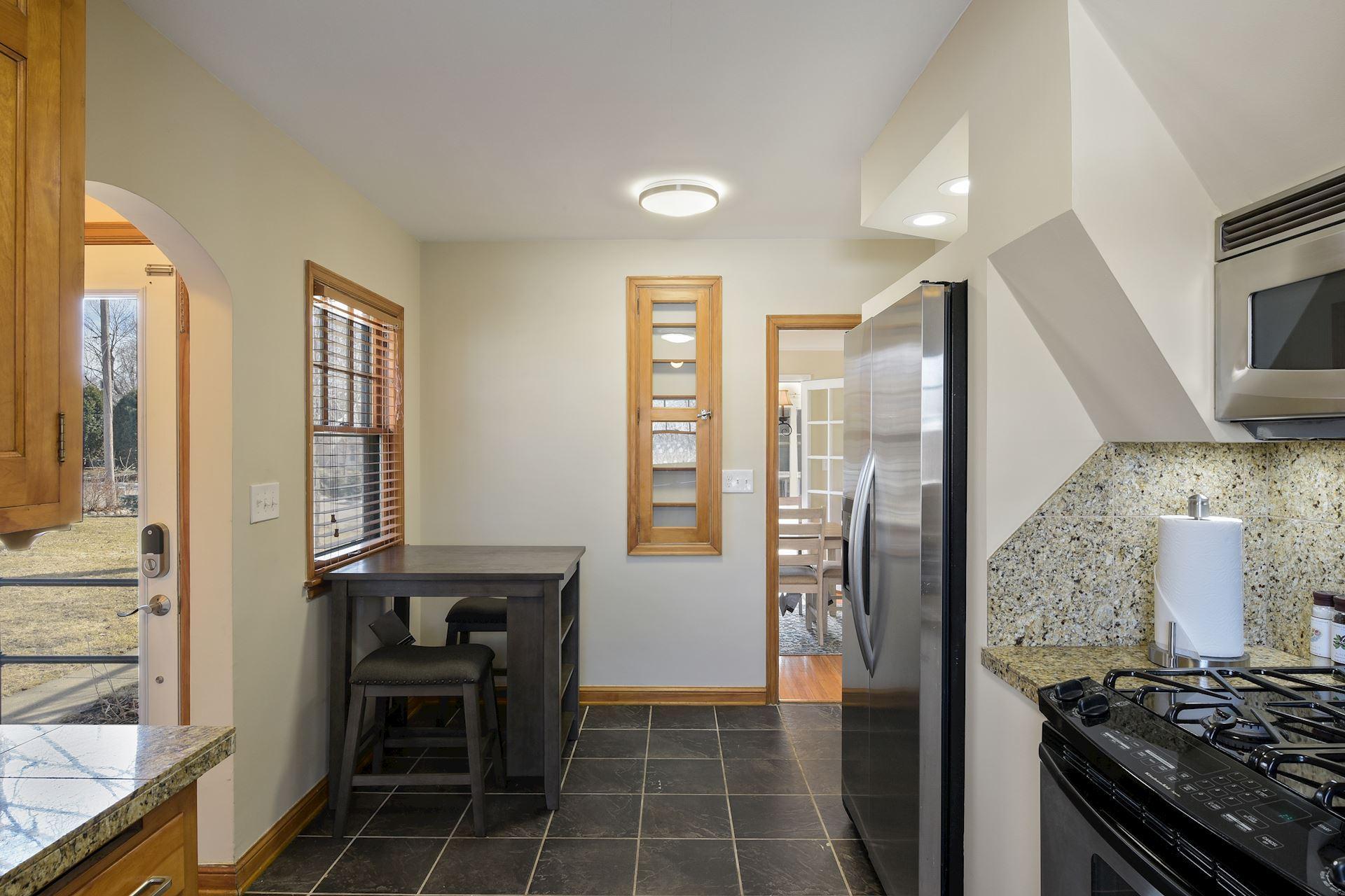 View of Residential at 306 Barry Avenue, Wayzata MN 55391, Wayzata (16 of 37) - Mike Wilen | Minnesota Team Real Estate