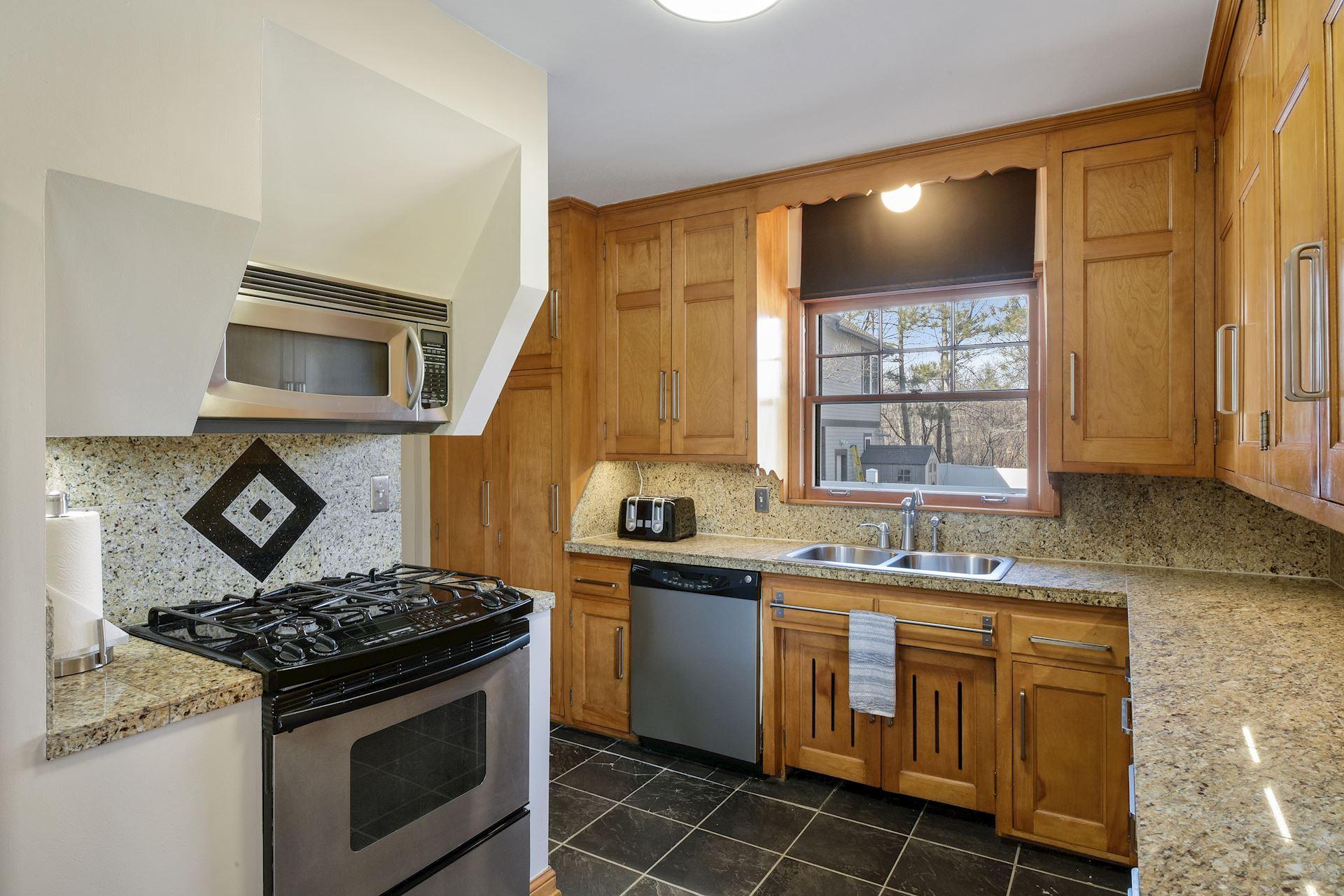 View of Residential at 306 Barry Avenue, Wayzata MN 55391, Wayzata (15 of 37) - Mike Wilen | Minnesota Team Real Estate