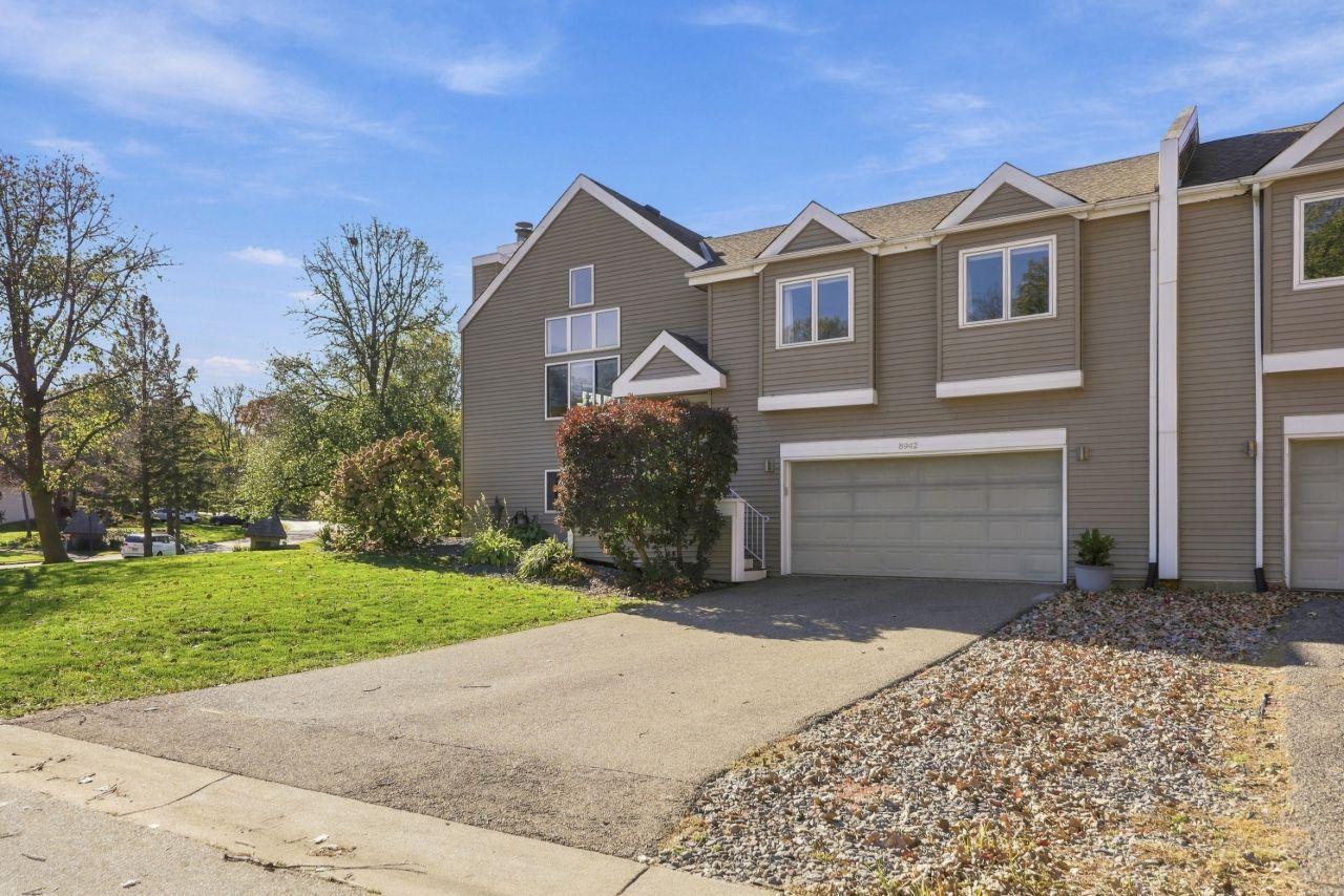 View of Residential at 8942 Preserve Boulevard, Eden Prairie MN 55347, Eden Prairie (3 of 65) - Mike Wilen | Minnesota Team Real Estate