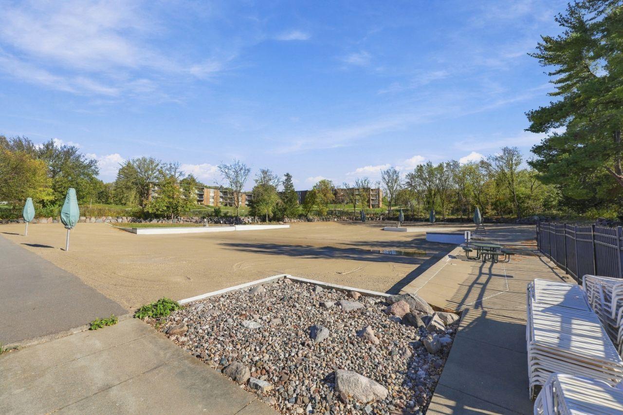 View of Residential at 8942 Preserve Boulevard, Eden Prairie MN 55347, Eden Prairie (55 of 65) - Mike Wilen | Minnesota Team Real Estate