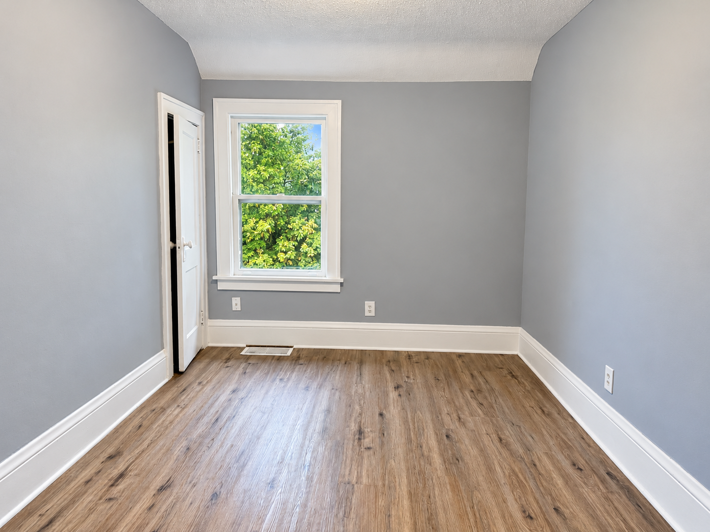 View of Residential at 3801 Lyndale Avenue, Minneapolis MN 55412, Minneapolis (18 of 31) - Mike Wilen | Minnesota Team Real Estate