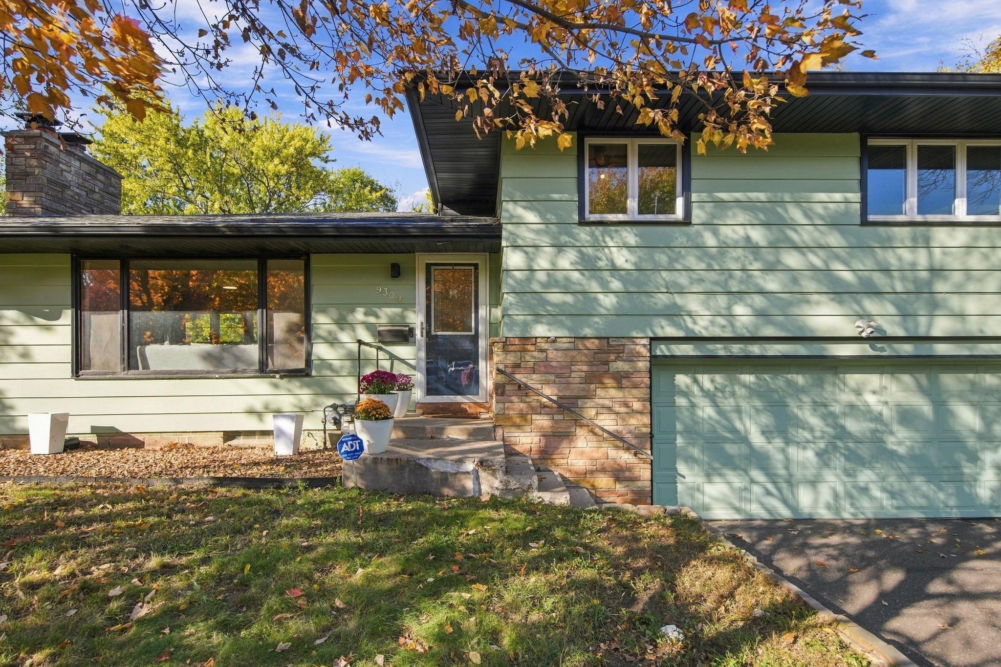 View of Residential at 9300 Blaisdell Avenue, Bloomington MN 55420, Bloomington (31 of 47) - Mike Wilen | Minnesota Team Real Estate
