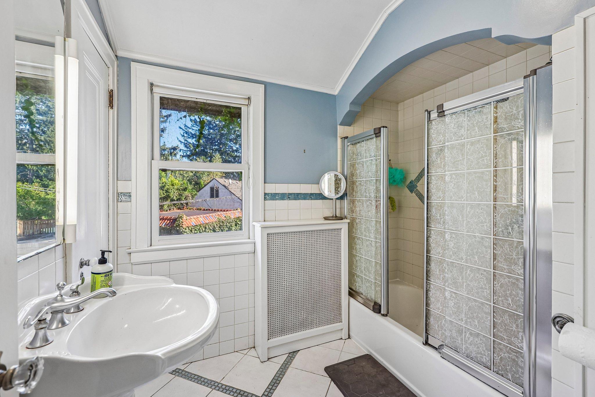 View of Residential at 5225 Girard Avenue, Minneapolis MN 55419, Minneapolis (15 of 27) - Mike Wilen | Minnesota Team Real Estate